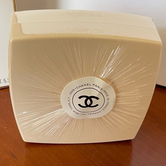 Chanel No 5 Bath Soap - Picture 3 of 3